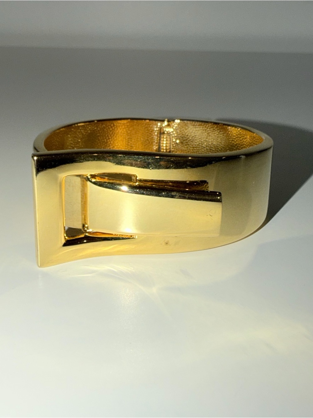 Vintage Gold-Tone Buckle-Style Women's Wide Hinge Bracelet
